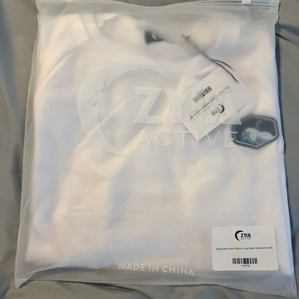 Zyia Active White Sweatshirt